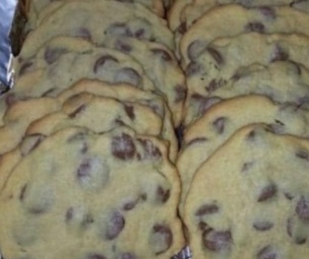 Easy Chocolate Chip Cookies!!!