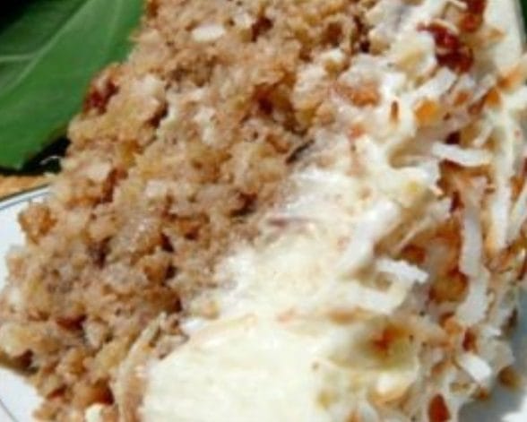 HAWAIIAN WEDDING CAKE WITH WHIPPED CREAM-CREAM CHEESE FROSTING!!!