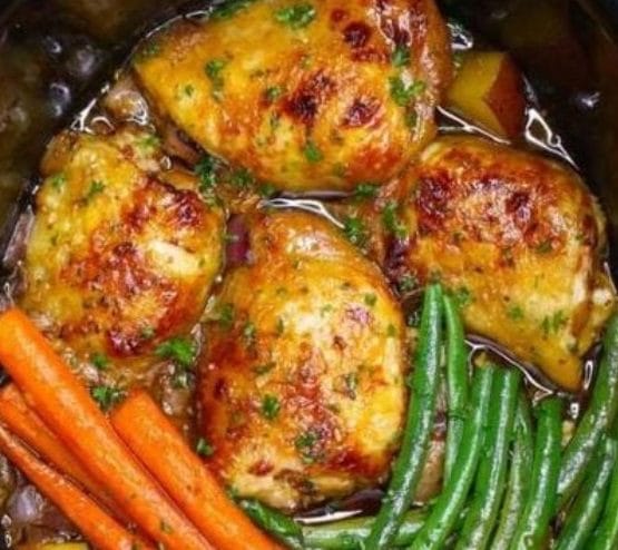 Slow Cooker Honey Garlic Chicken!!!