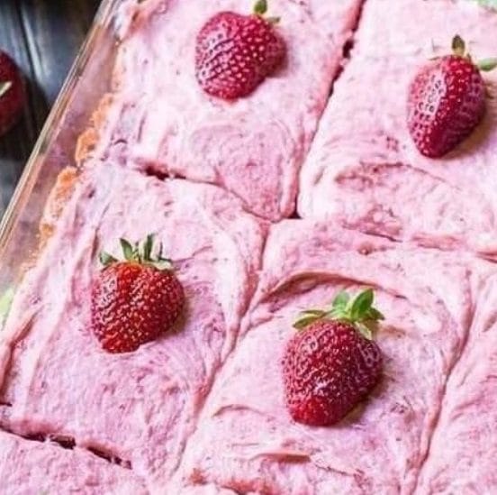 Strawberry Sheet Cake!!!