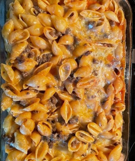 LOW-CARB BACON CHEESEBURGER CASSEROLE*