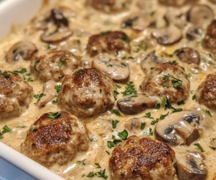 Baked Beef Meatballs in Creamy Mushroom Sauce