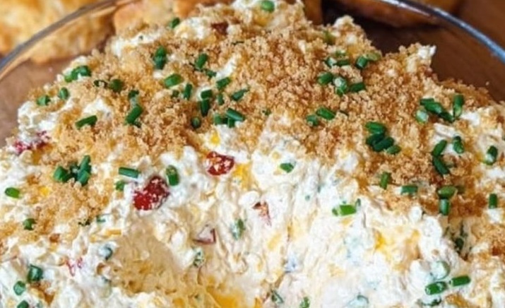 Aunt Betty’s Homestyle Triscuit Dip