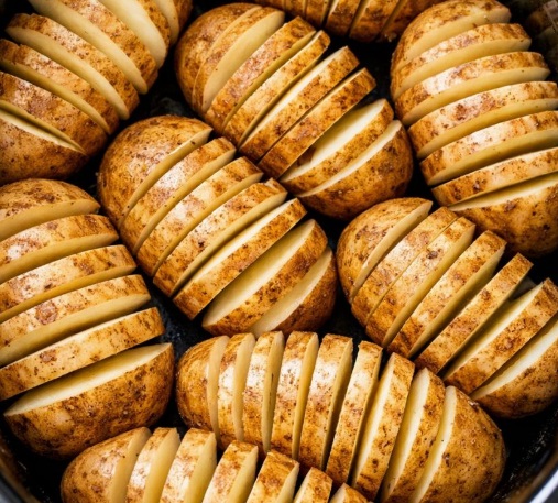 Toss raw accordion-cut russet potatoes in the crock and 3 secret ingredients to get a meal so mouthwatering your husband will be begging for seconds t