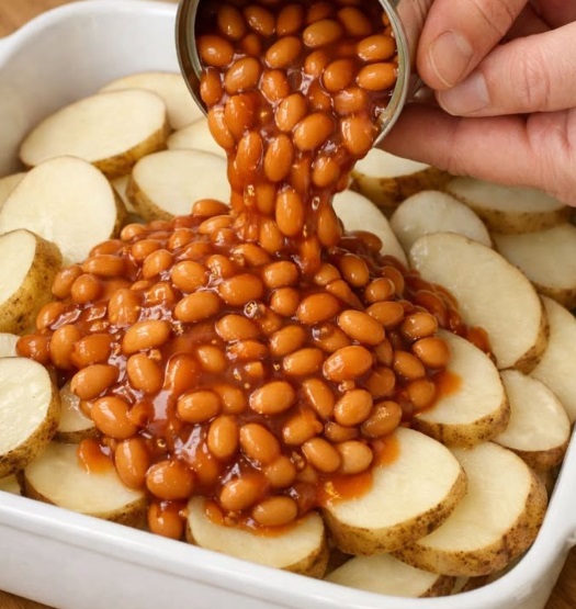Amish Baked Bean Potato Casserole